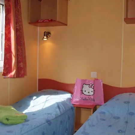 Camping Naturiste Tikayan Petit Arlane Valensole Kamer foto
