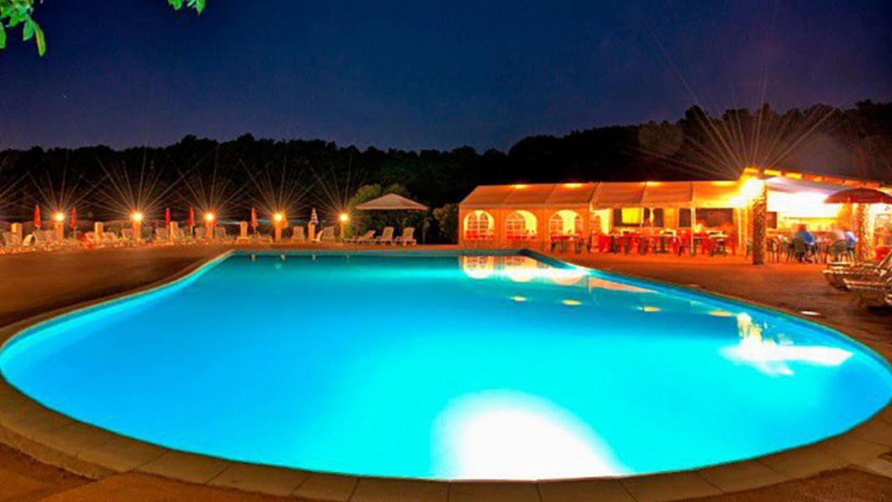 Naturiste Tikayan Petit Arlane Valensole