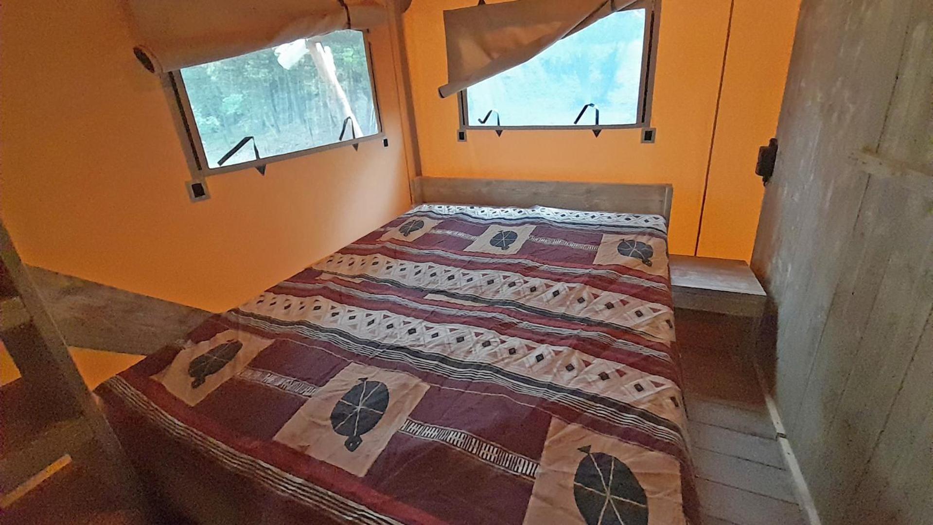 Naturiste Tikayan Petit Arlane Campingplatz Valensole